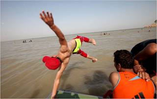 24habbaniya_inlineB_600 _forgetting troubles.jpg